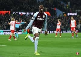 与去年排名相同，北京国安与山东泰山分别锁定中超第四第五